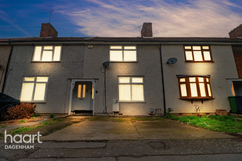 2 bedroom terraced house for sale, Monmouth Road, Dagenham