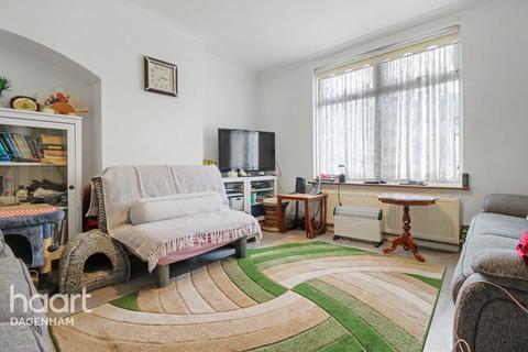2 bedroom terraced house for sale, Monmouth Road, Dagenham