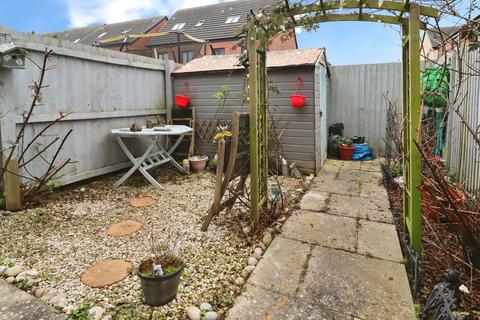 2 bedroom terraced house for sale, Portland Drive, Barry