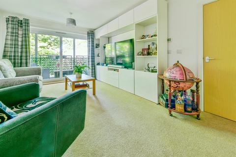 2 bedroom apartment for sale, Allwoods Place, Hitchin
