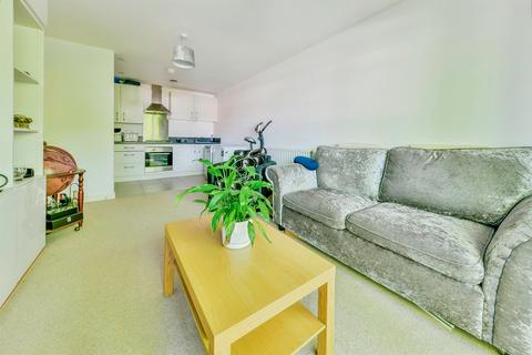 2 bedroom apartment for sale, Allwoods Place, Hitchin