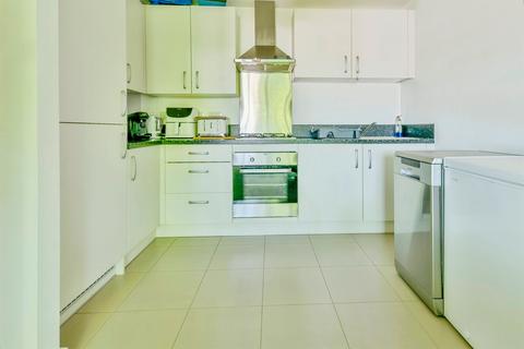 2 bedroom apartment for sale, Allwoods Place, Hitchin