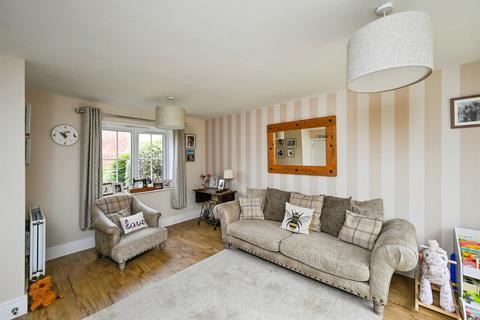 undefined, Highfields Close, Alfreton
