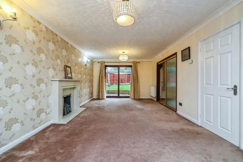 4 bedroom detached house for sale, Charlbury Court, Bramcote, Nottingham