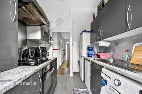 3 bedroom terraced house for sale, Greenock Road, London