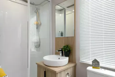 2 bedroom park home for sale, Unity Beach
