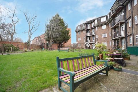 1 bedroom ground floor flat for sale, Perry Vale, Forest Hill, London, SE23
