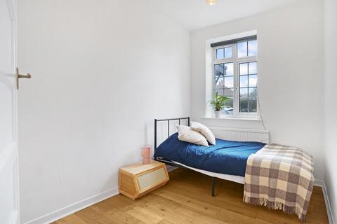 2 bedroom ground floor flat for sale, Perry Vale, Forest Hill, London, SE23