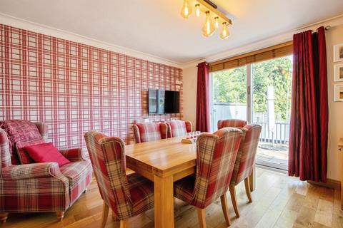 3 bedroom semi-detached house for sale, York Road, Leeds