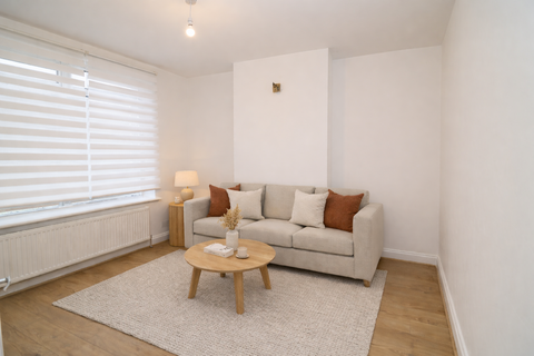 3 bedroom terraced house for sale, Eardley Road, London SW16