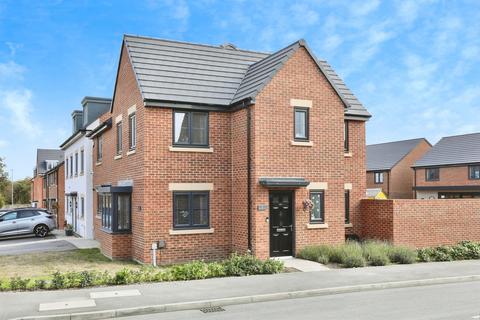 3 bedroom semi-detached house for sale, Pitman Way, Costhorpe, Worksop