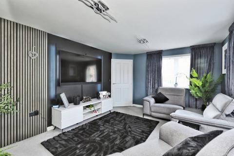 3 bedroom semi-detached house for sale, Pitman Way, Costhorpe, Worksop