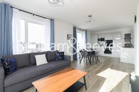 2 bedroom apartment to rent, Vousden Grove, Thamesmead SE28