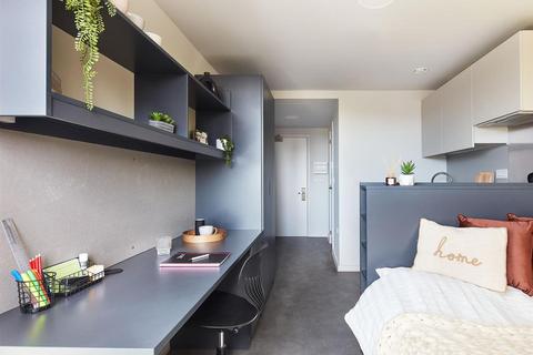 1 bedroom in a flat share to rent, 43 Lewes Road, Brighton BN2