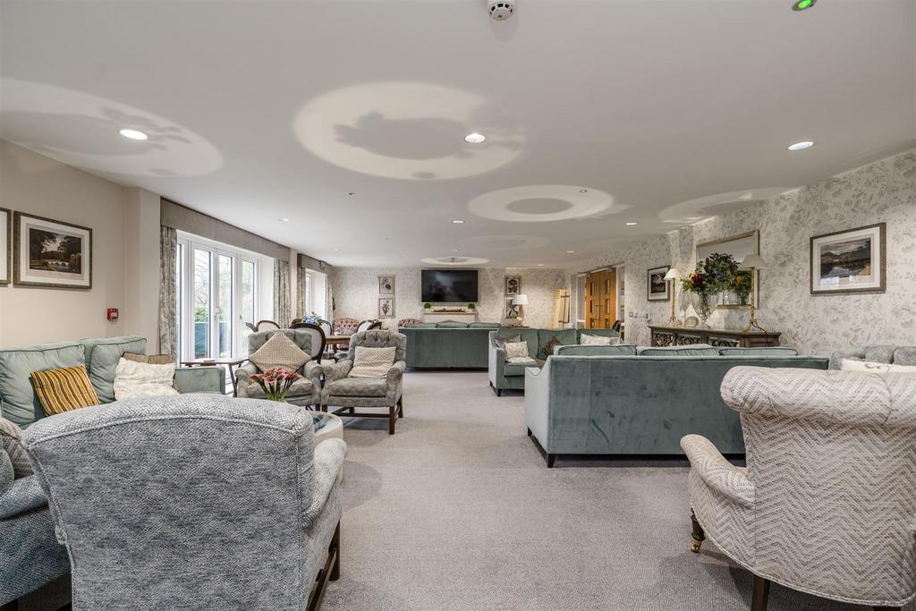 Apartment 22 Brueton Place 8.jpg