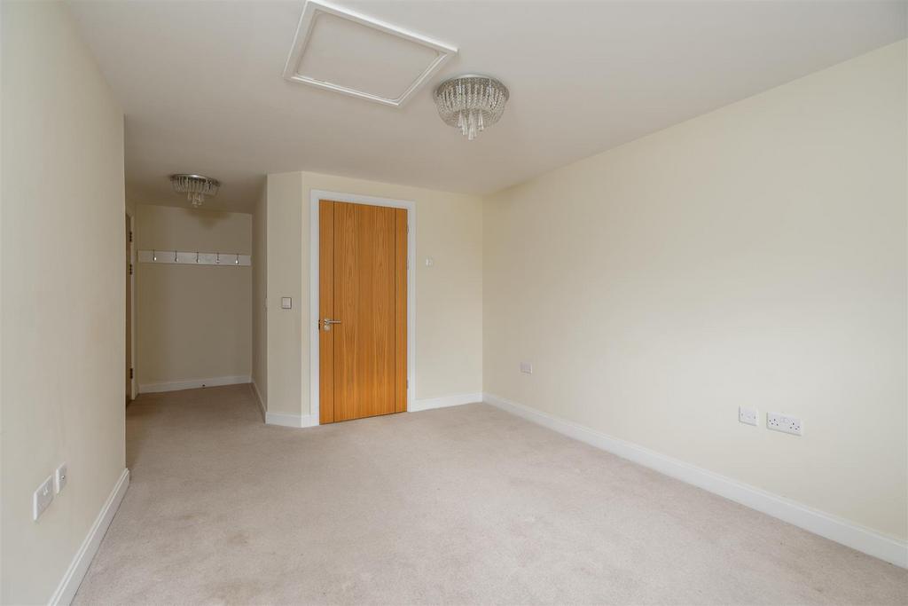 Apartment 22 Brueton Place 16.jpg