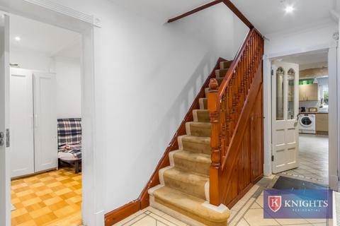 3 bedroom house for sale, Sewardstone Road, Waltham Abbey, EN9