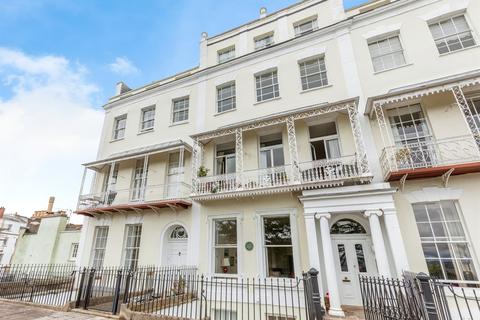 1 bedroom apartment for sale, Royal York Crescent, Clifton, Bristol