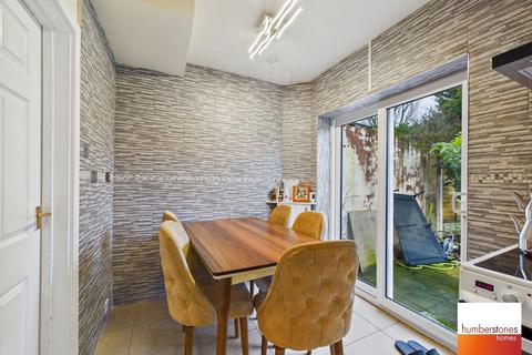 3 bedroom semi-detached house for sale, Faraday Avenue, Quinton