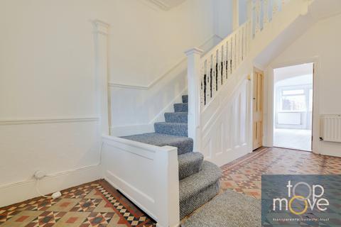 4 bedroom house to rent, Northampton Road, Croydon, CR0