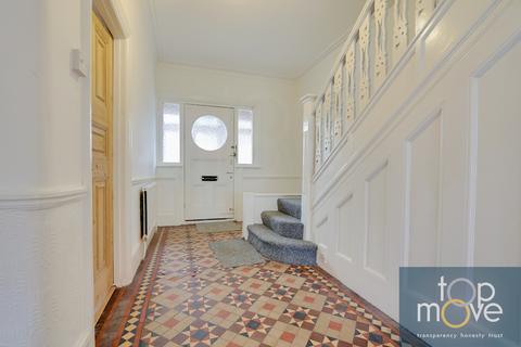 4 bedroom house to rent, Northampton Road, Croydon, CR0