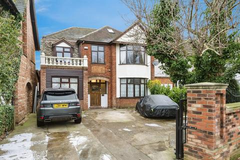 Dogsthorpe Road, Peterborough
