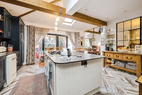 6 bedroom detached house for sale, Dogsthorpe Road, Peterborough