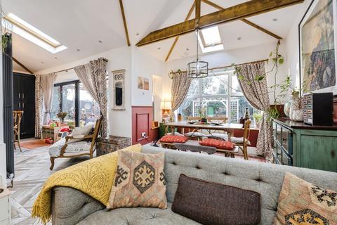 6 bedroom detached house for sale, Dogsthorpe Road, Peterborough