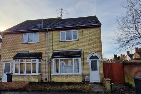 2 bedroom flat to rent, Alexandra Road, Peterborough, PE1