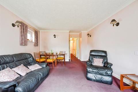 undefined, Long Ridings, Chippenham