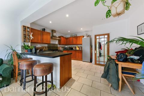 2 bedroom terraced house for sale, Smallwood Road, London