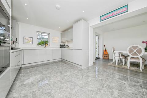 3 bedroom detached house for sale, Apple Tree Mews, Bures