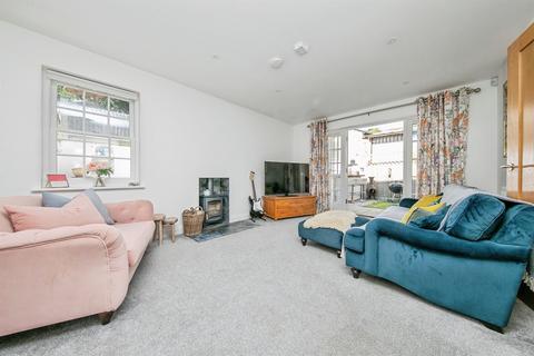 3 bedroom detached house for sale, Apple Tree Mews, Bures