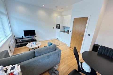 1 bedroom apartment to rent, The Landmark, Flowers Way, Luton, Bedfordshire, LU1 3GA
