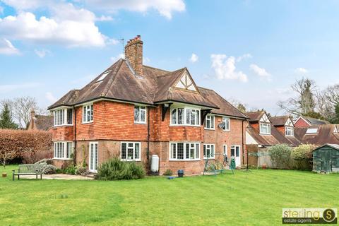 6 bedroom house for sale, Park View, Aston Clinton,