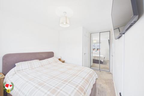 3 bedroom semi-detached house for sale, Farley Way, Hardwicke, Gloucester GL2 4EU