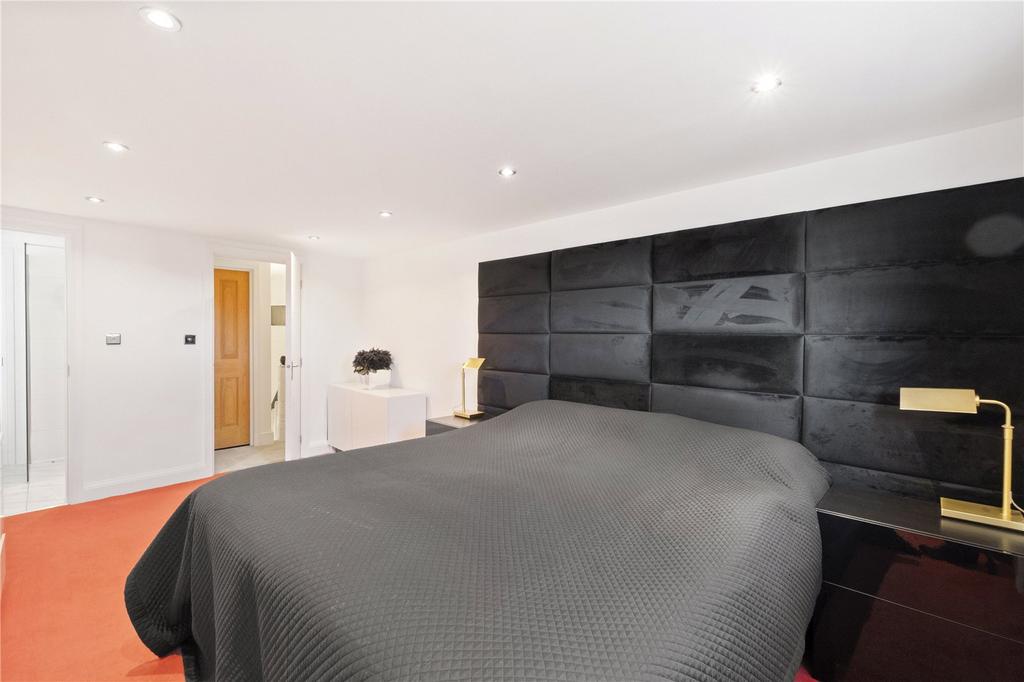 Principal Bedroom