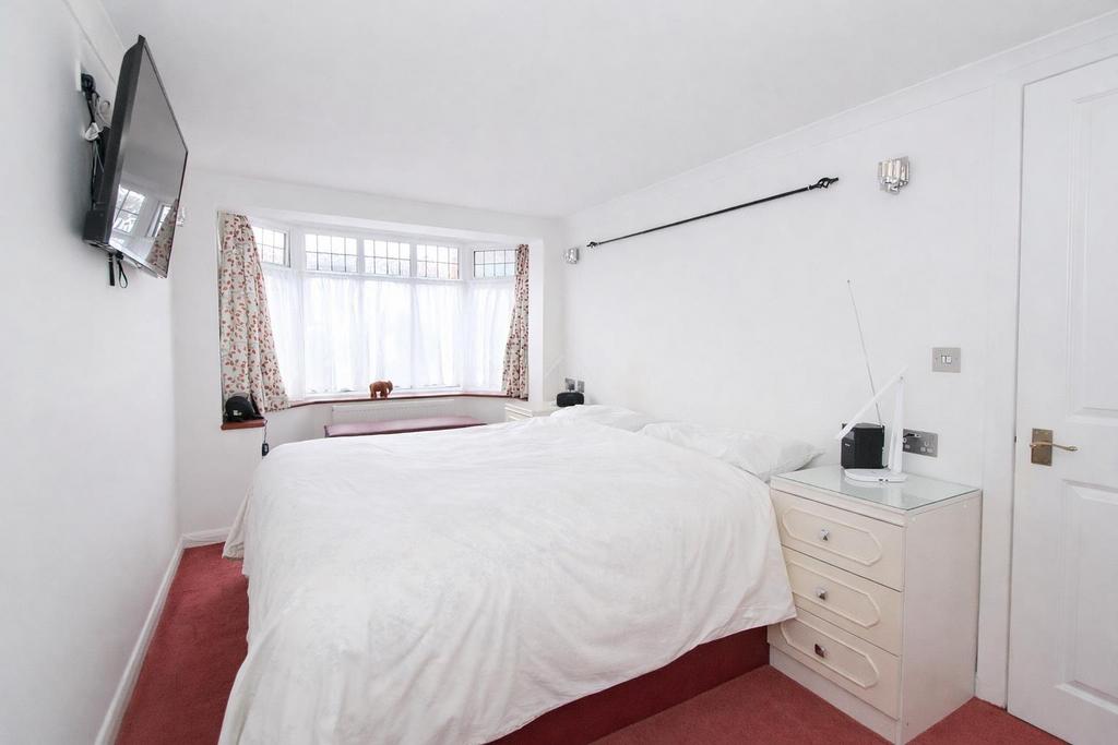 Bed 6.JPG