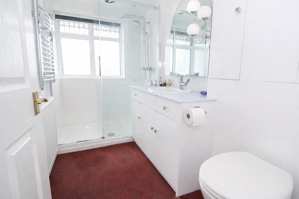 Downstairs shower room.JPG
