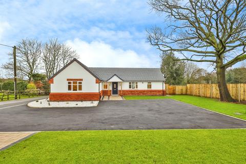 2 bedroom detached bungalow for sale, Roberts Lane, Hucknall, Nottingham