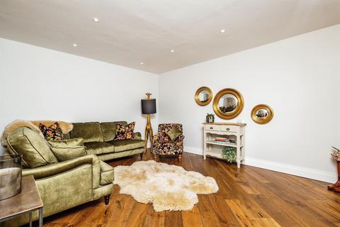 3 bedroom barn conversion for sale, Hill End Lane, Bingley BD16