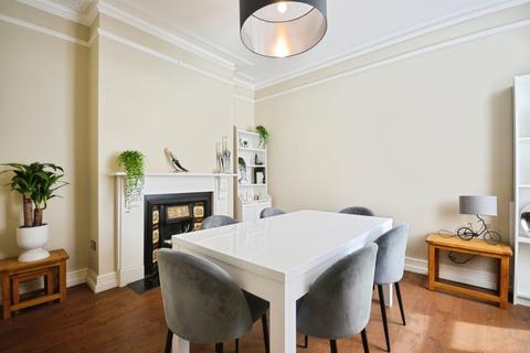 6 bedroom terraced house for sale, Auckland Road East, Southsea