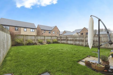 3 bedroom semi-detached house for sale, Swan Road, Lakeside, Doncaster