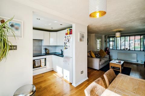 2 bedroom end of terrace house for sale, Brendon Road, Worthing