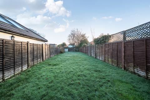 2 bedroom detached house for sale, Loop Road, Kingfield, Woking, GU22