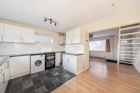 2 bedroom detached house for sale, Loop Road, Kingfield, Woking, GU22