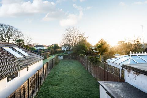 2 bedroom detached house for sale, Loop Road, Kingfield, Woking, GU22