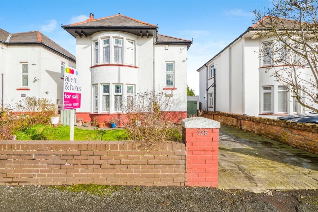 3 bedroom detached house for sale