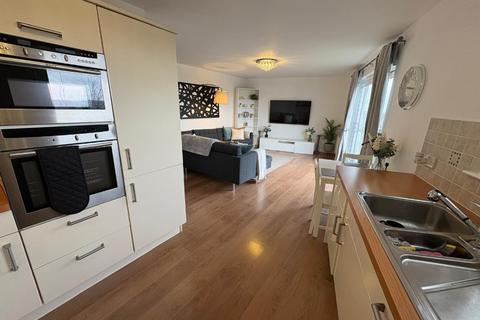2 bedroom flat to rent, Rubislaw Square, West End, Aberdeen, AB15