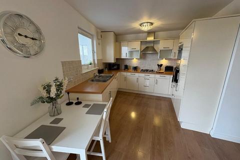 2 bedroom flat to rent, Rubislaw Square, West End, Aberdeen, AB15